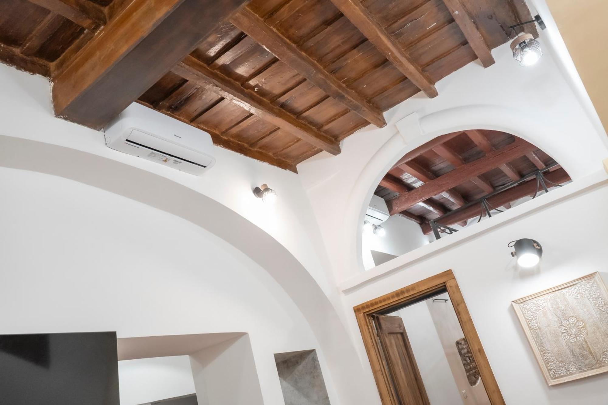 Home Domus Capocci - Rione Monti Roma Eksteriør bilde